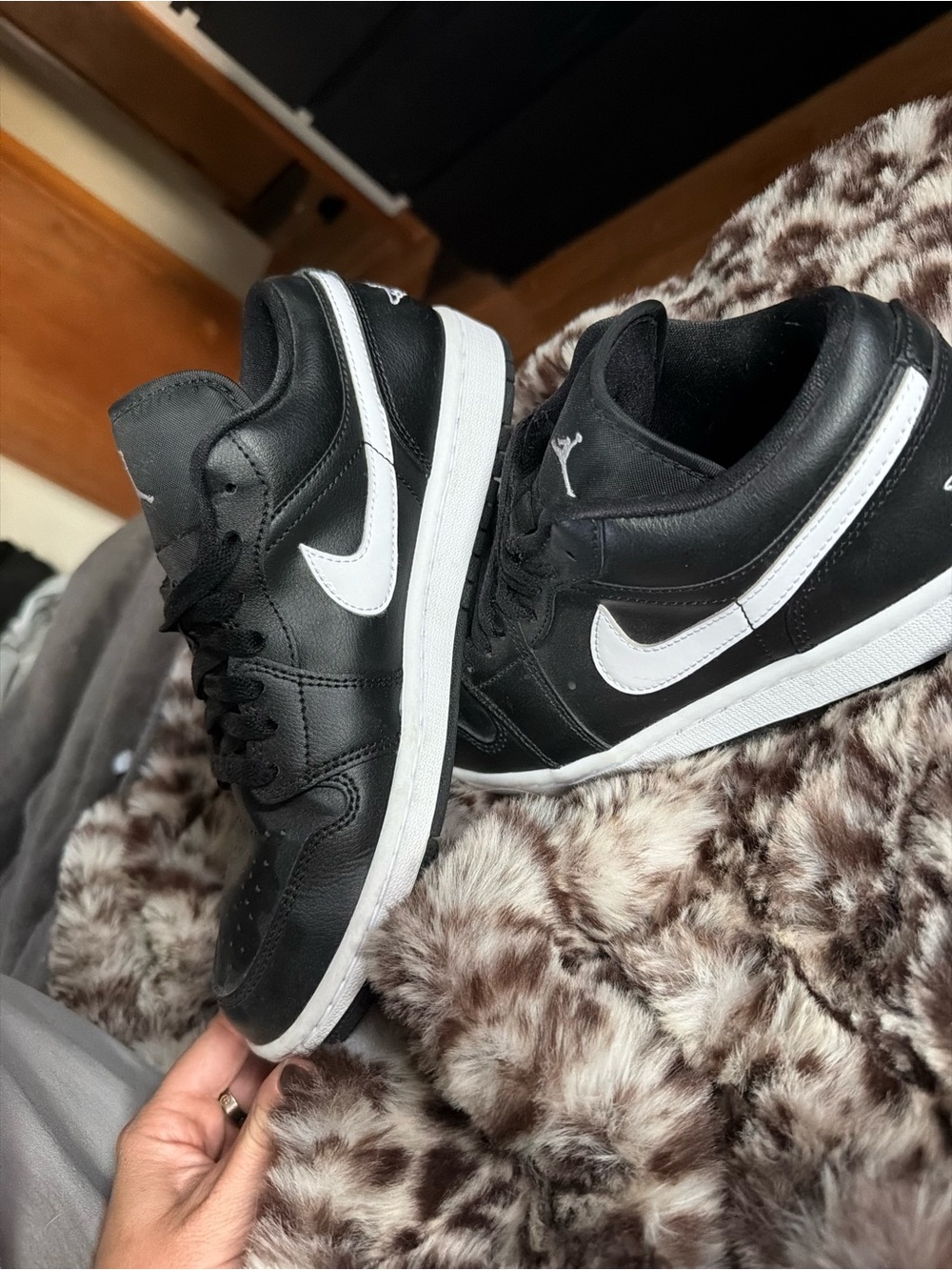 Jordan 1 Low
Black White (Women's)